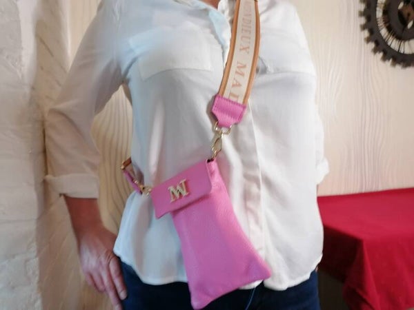 Sac style ''Phone Bag'' de chez MONDIEUX MADAME