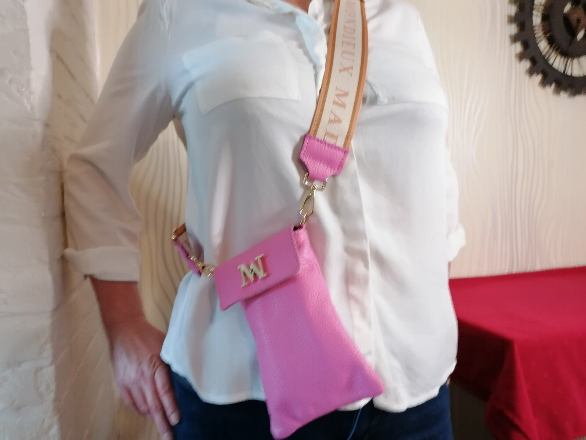 Sac style ''Phone Bag'' de chez MONDIEUX MADAME