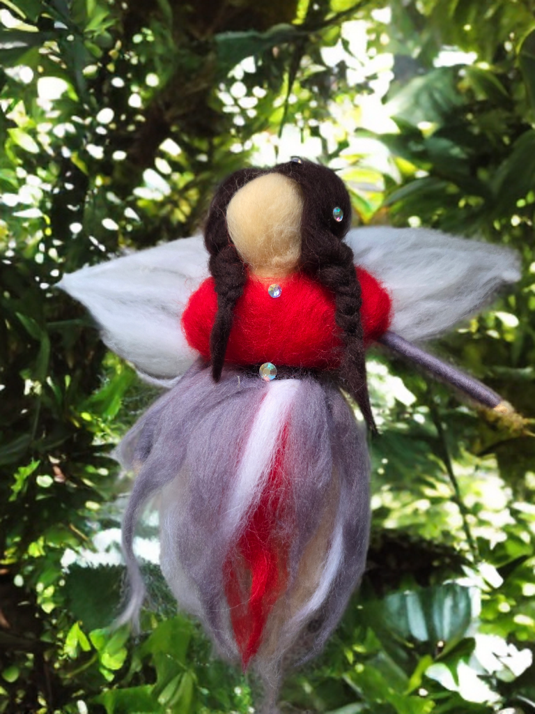 ✨ Filzerella – Handgefilzte Fee „Herzlicht“ Dekorative Wollfigur | Unikat | ca. 20 cm