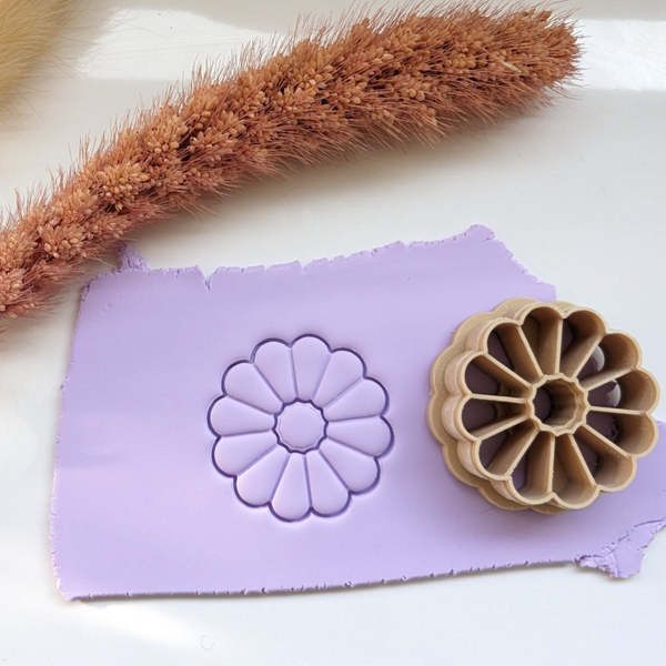 Polymer clay cutter - Bloem