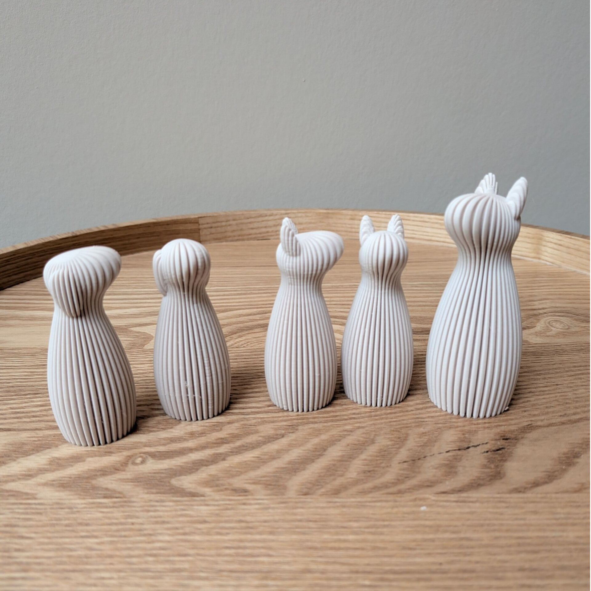 Family Statue - Huisdier hond, oortjes naar boven(los)