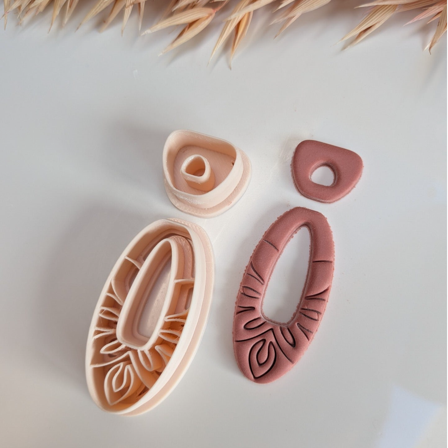 Polymer clay cutter - Amara