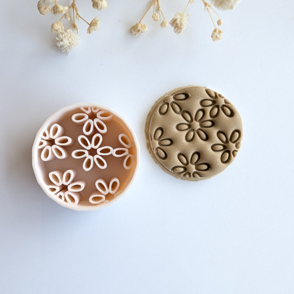 Polymer clay cutter - Flower round