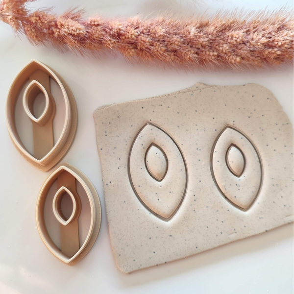 Polymer clay cutter - Leaf Donut