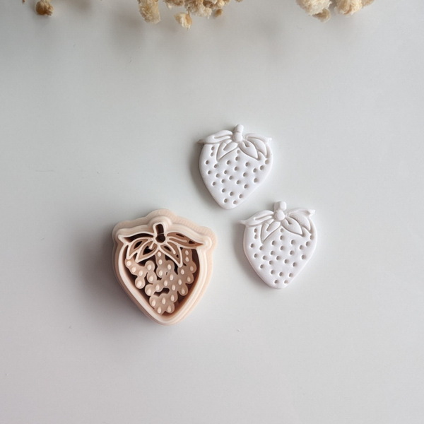 Polymer clay cutter - Strawberry