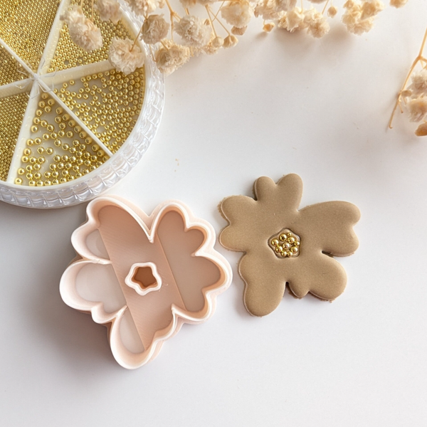 Polymer clay cutter - Flower (stud)