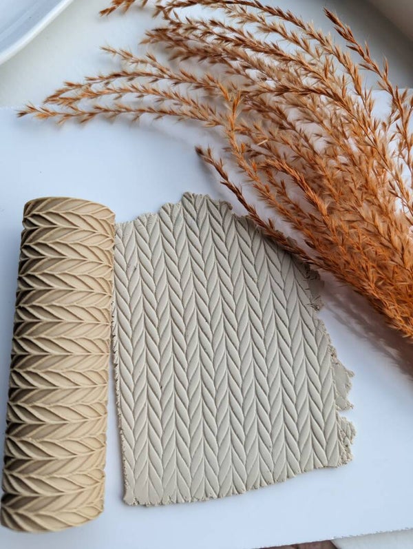 Clay texture roller figure