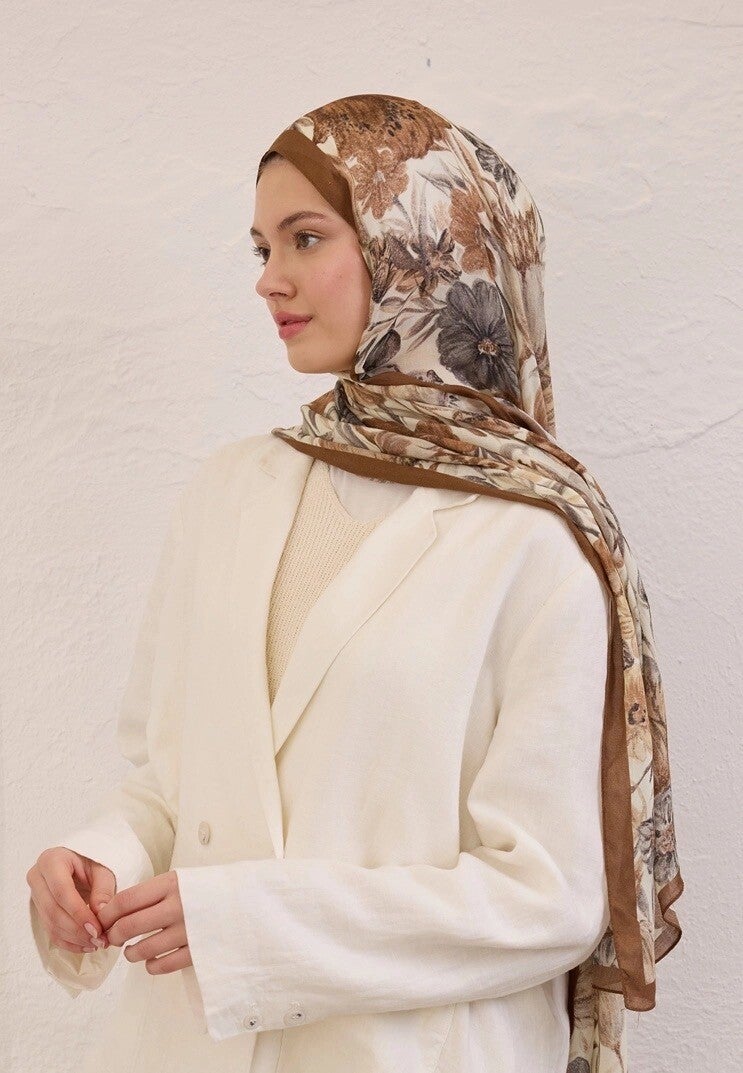 VINTAGE GARDEN SJAAL BRUIN