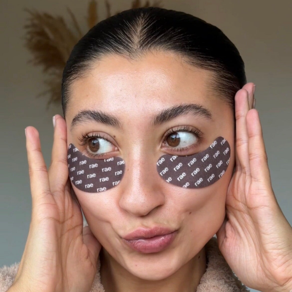 Dewy eye patches