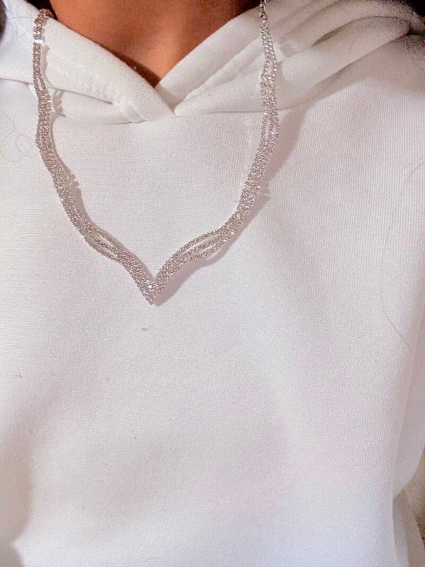 Elegant silver necklace