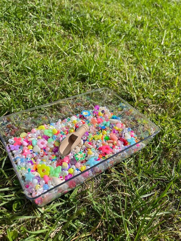 1 bag of bead confetti