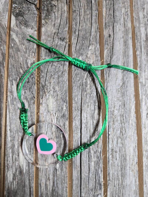 Resin Heart and Green Bracelet