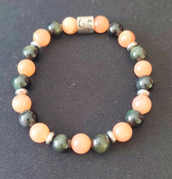 Bracelet pierre de soleil et obsidienne œil céleste — Charm signe astrologique du Scorpion