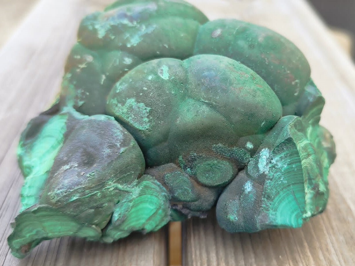 Malachite brute naturelle qualité AAA – Pièce unique 1,190 kg