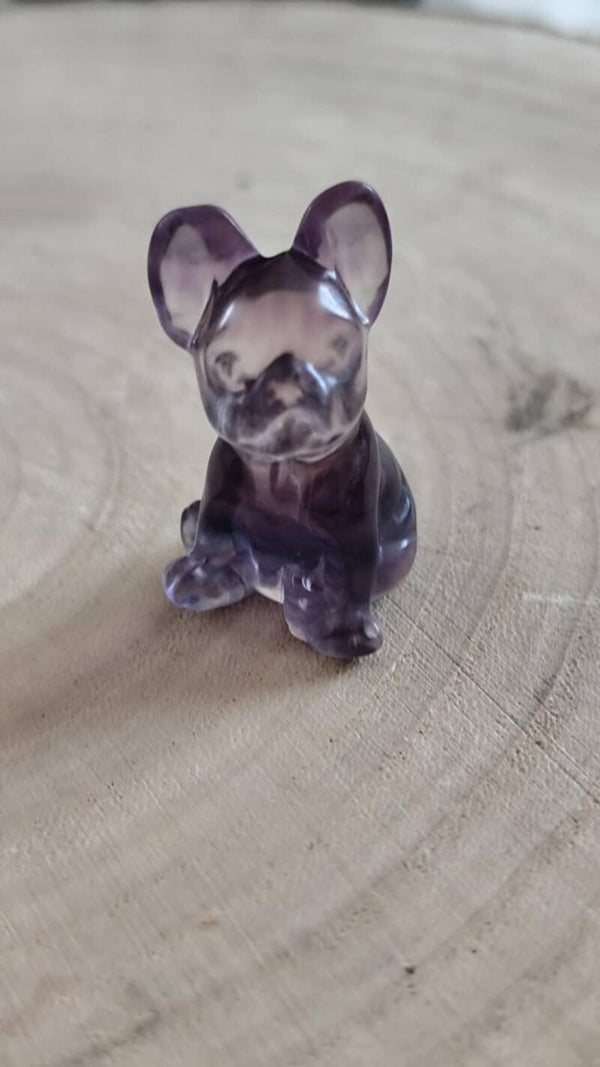 Chien en fluorite