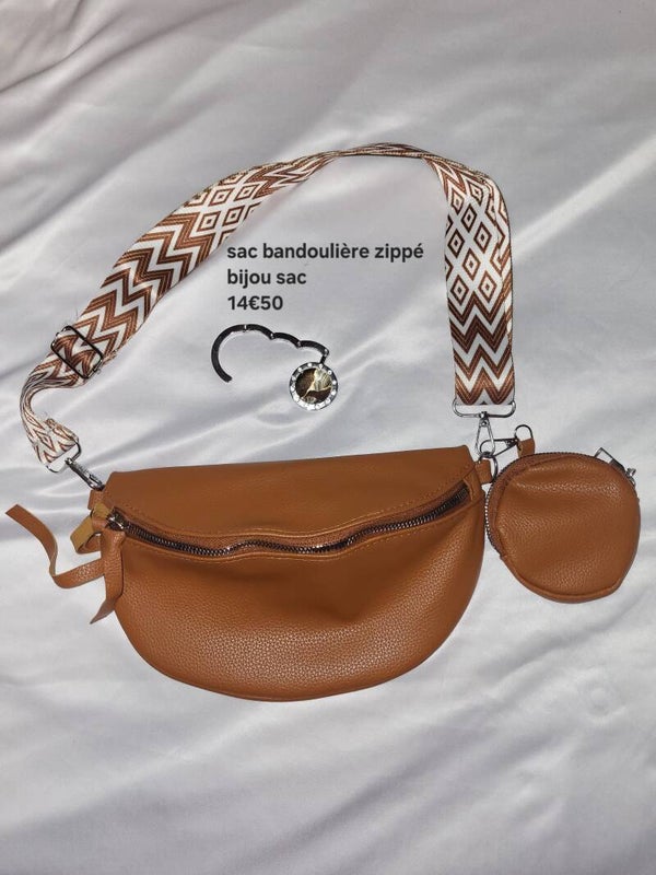 Bijou sac avec son sac