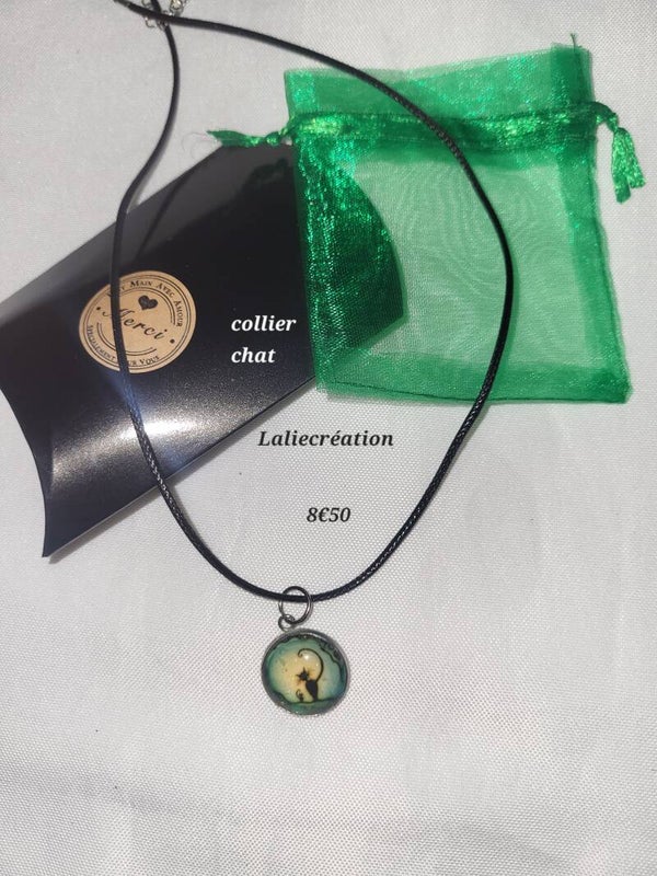 Collier unique