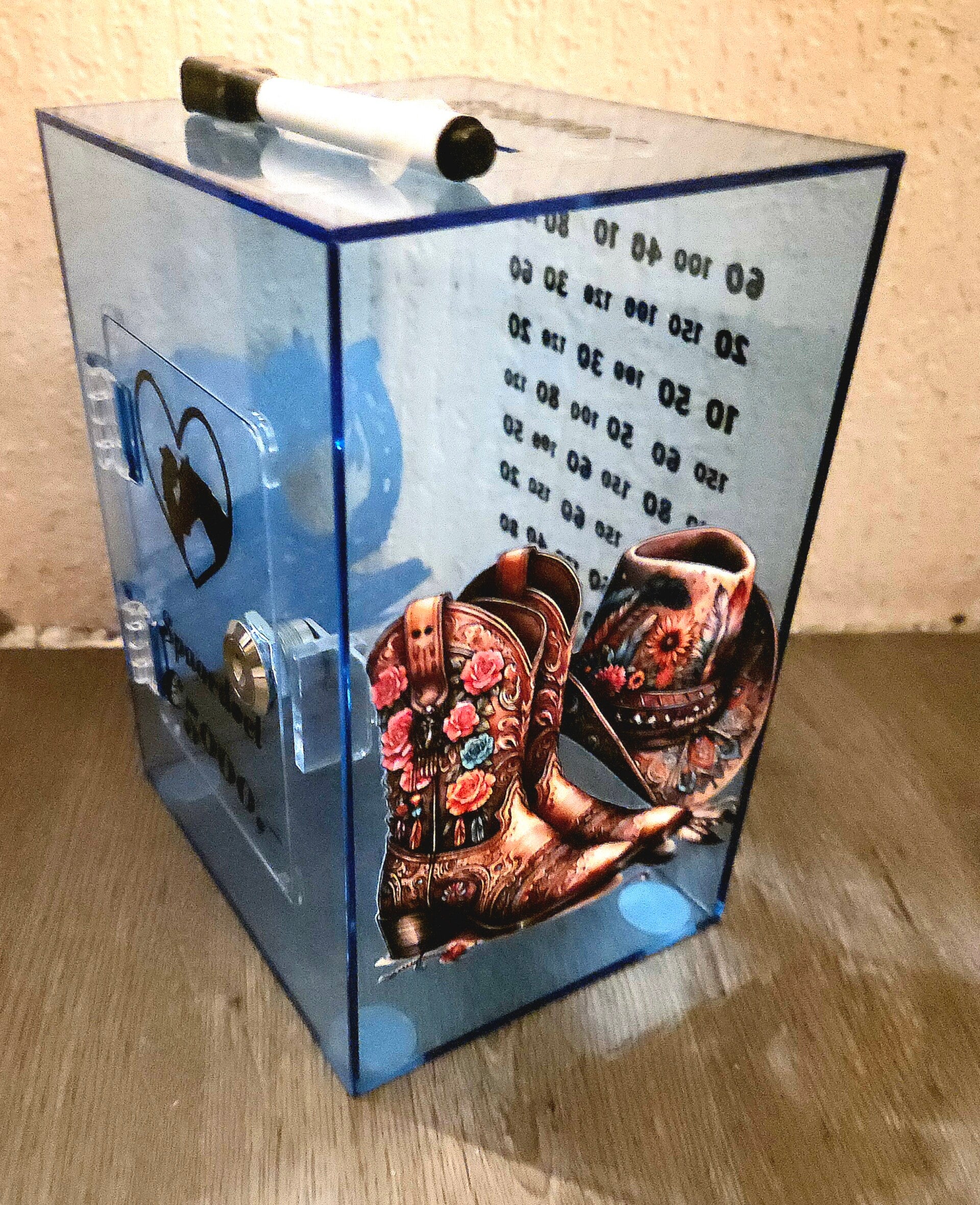 Spaarpot blauw met slot- 5000 euro challange