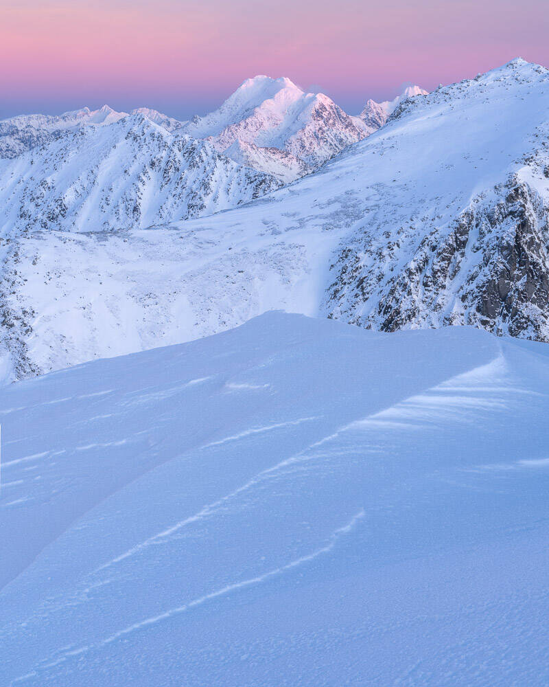 himmeltindan-med-f-rste-lys-p-med-forgrund-standard.jpg