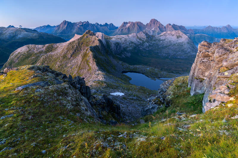 p-vei-ned-fra-rundfjellet-p-sensommeren-standard.jpg