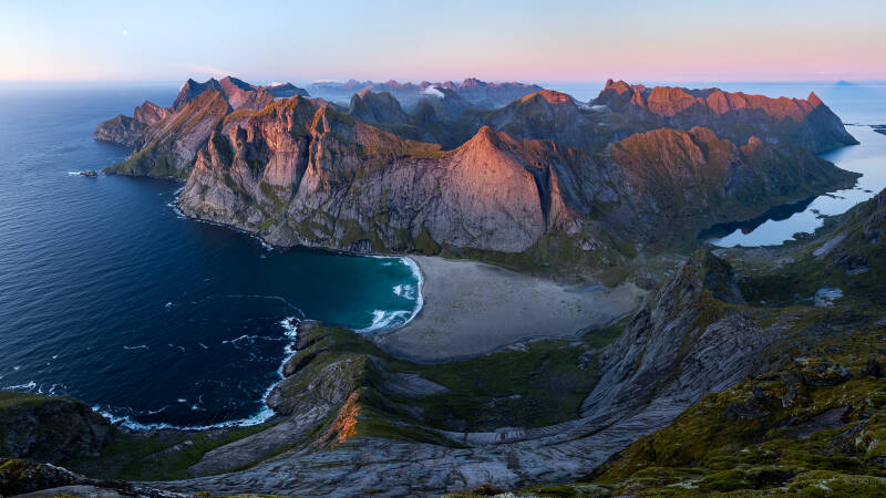 panorama-fra-storskiva-mot-bunes-siste-lys-uncropped-and-correct-dist-standard-8awcmx.jpg