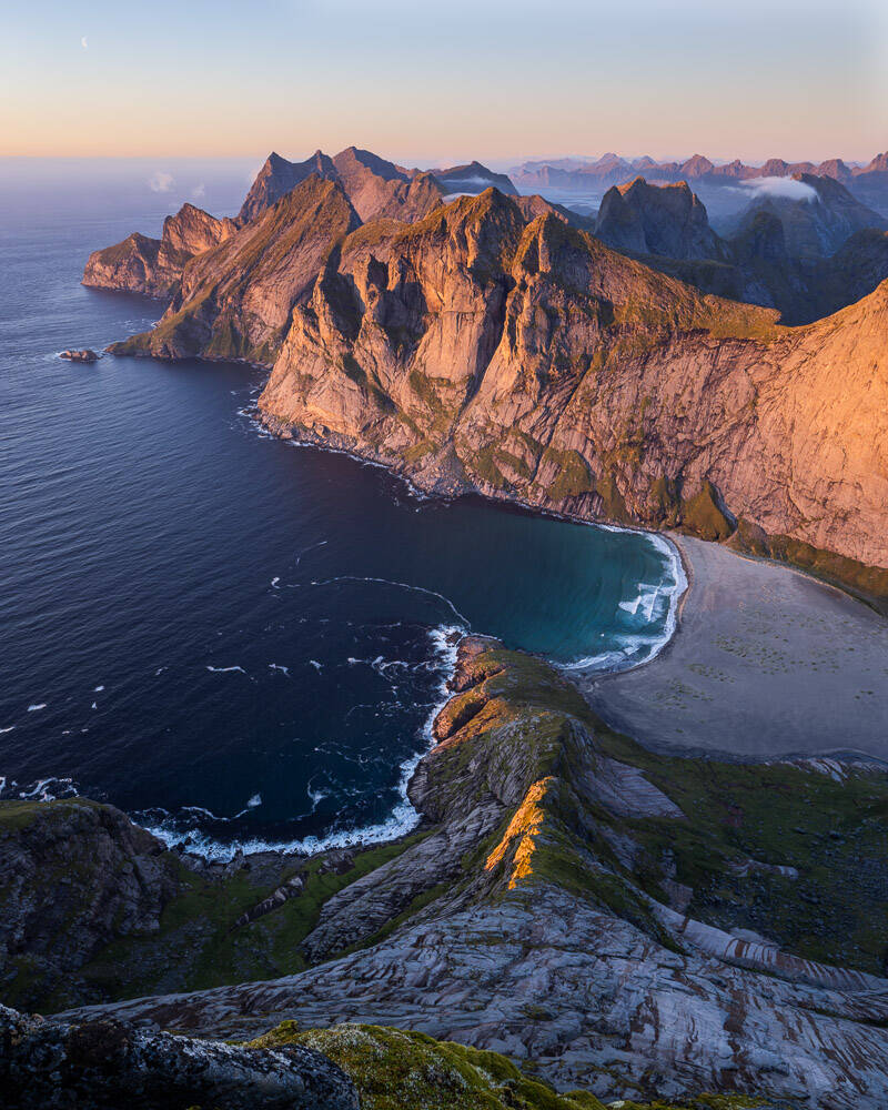 utsikt-fra-storskiva-portrett-golden-hour-standard-vwv88w.jpg