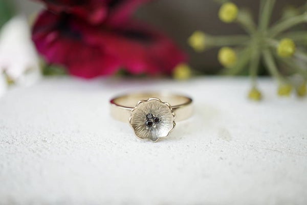 Ring 18 kt goud met diamanten