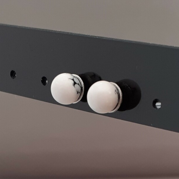 UITVERKOOP: Oorknop - Howliet - Zilver