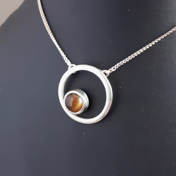 Hanger - Tijgeroog cirkel - Zilver