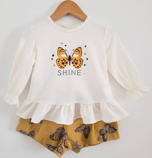 Conjunto niña mariposas. NEKENIA