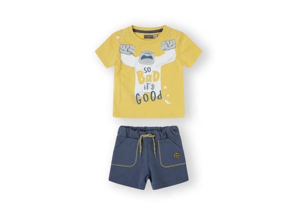 BEBE niño. Conjunto de camiseta mostaza y bermuda de algodón. CANADA HOUSE