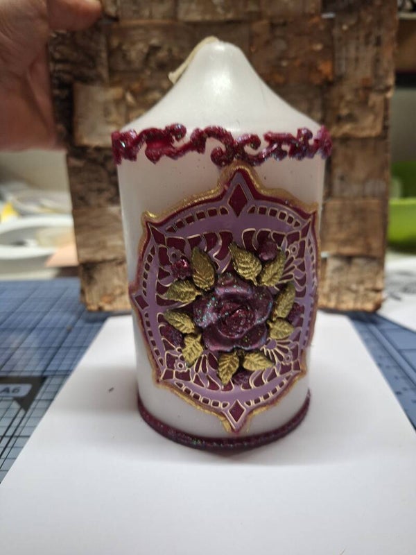 Wunderschöne DEKO Kerze, rot, gold, liebevolle Handarbeit