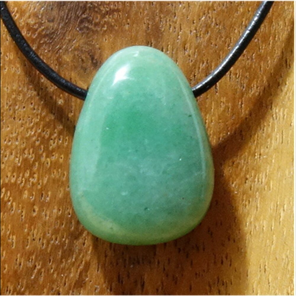 Aventurin gebohrt mit 80 cm Band & Jutesäckchen