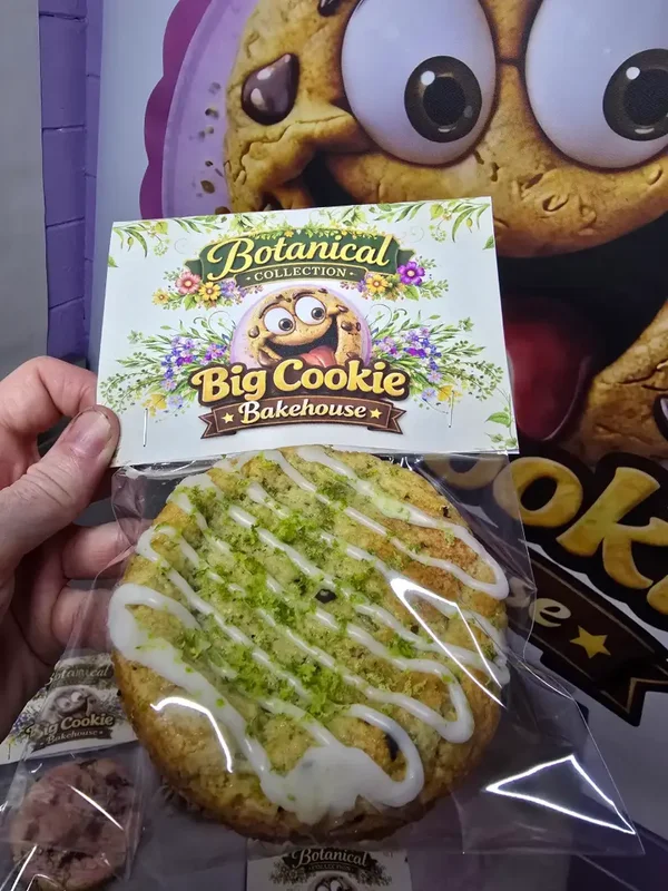 Botanical cookie collection