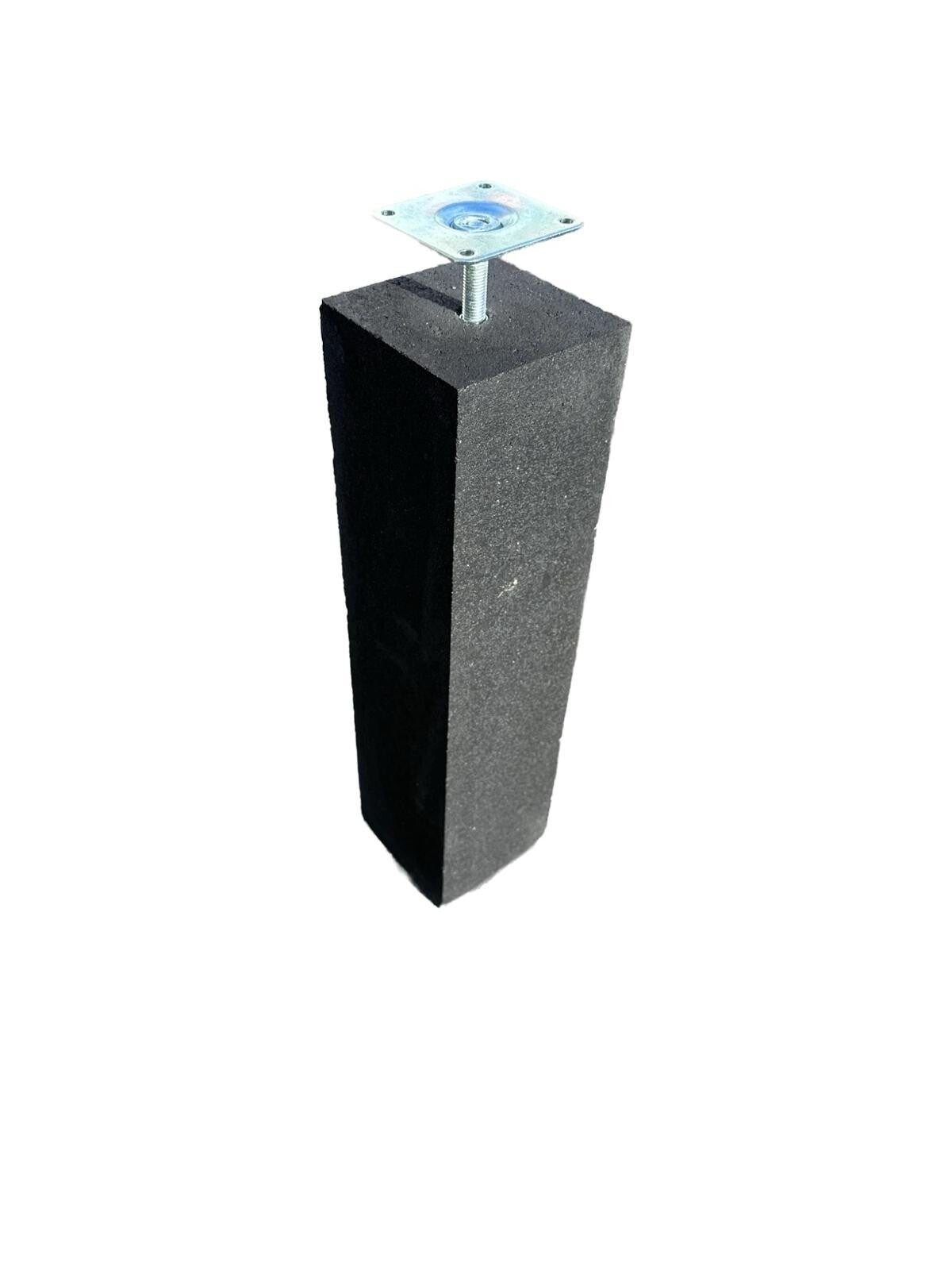Betonpoer 15x15x60, met draadeind en stelplaat (P2)