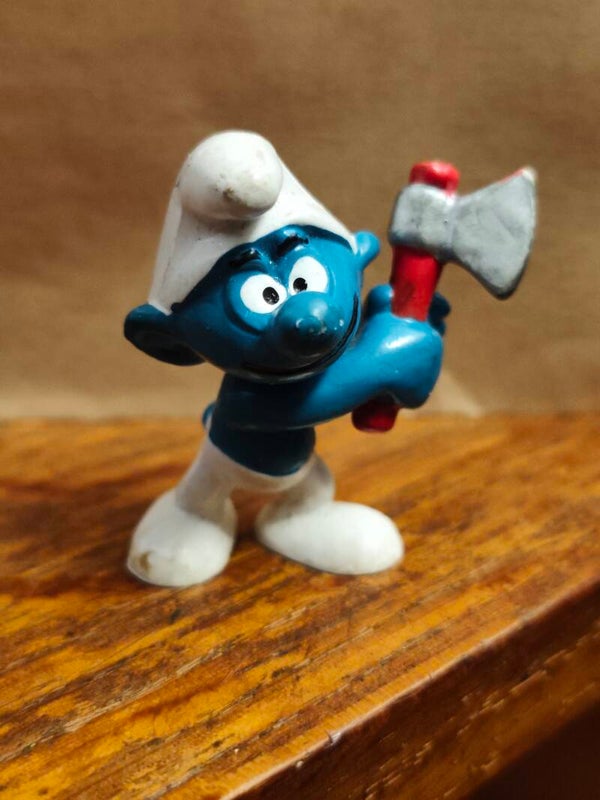Figurine Schtroumpf Vintage , Schtroumpf à la hache