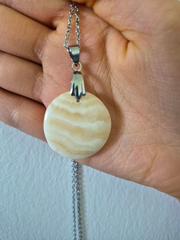 Cabochon agate crazy lace