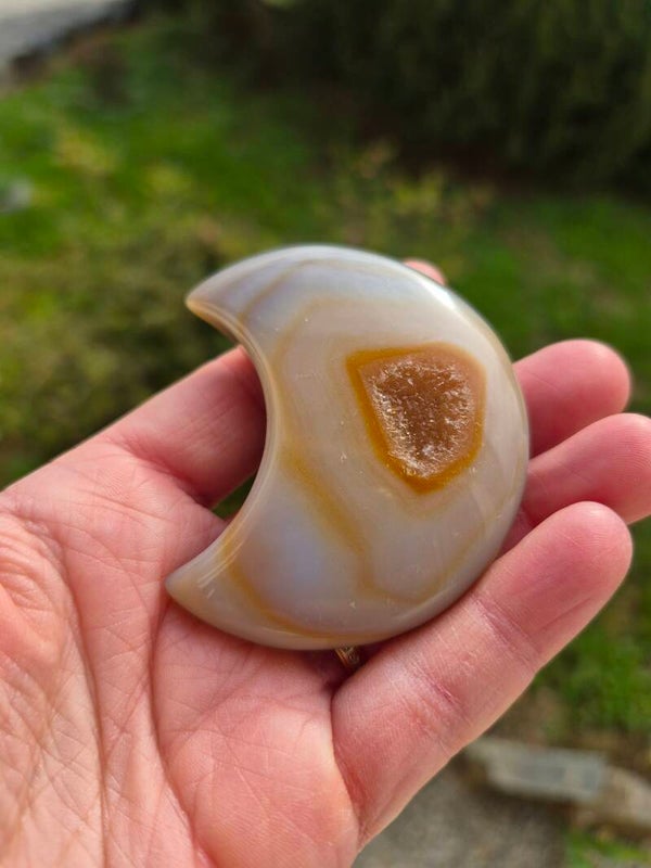 Agate lune