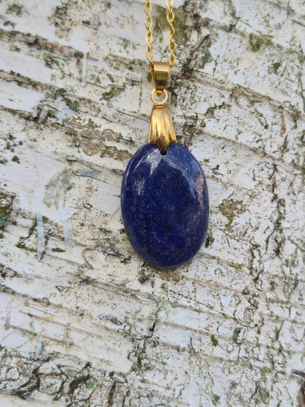 Cabochon Lapis lazuli