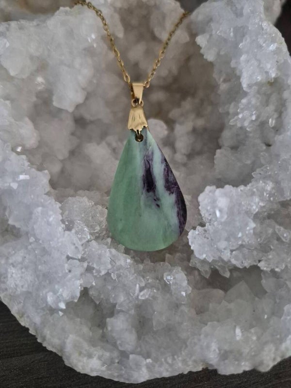 Cabochon Kammererite