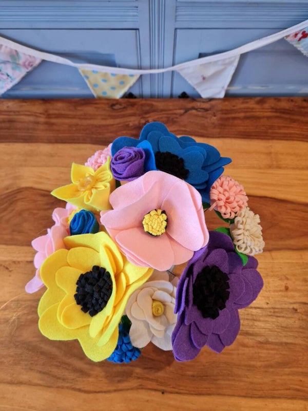 Handmade Felt Flowers: Option 11