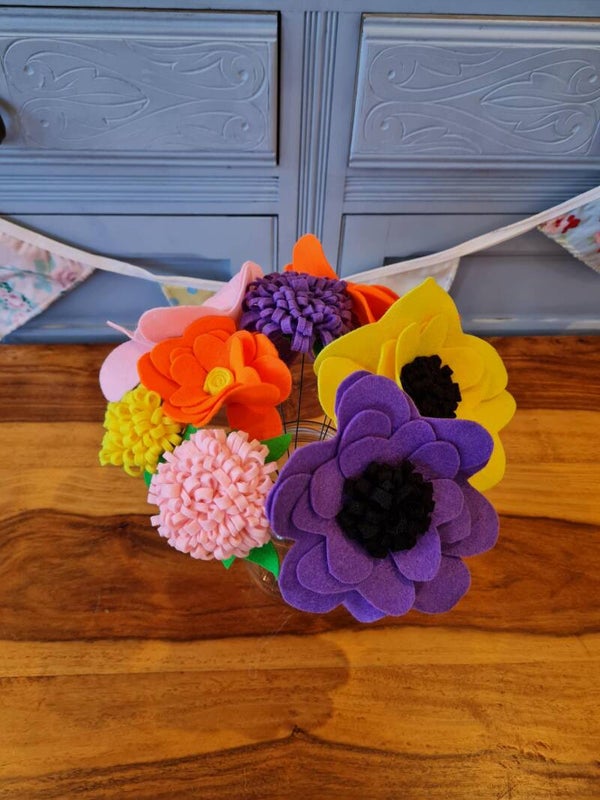 Handmade Felt Flowers: Option 12