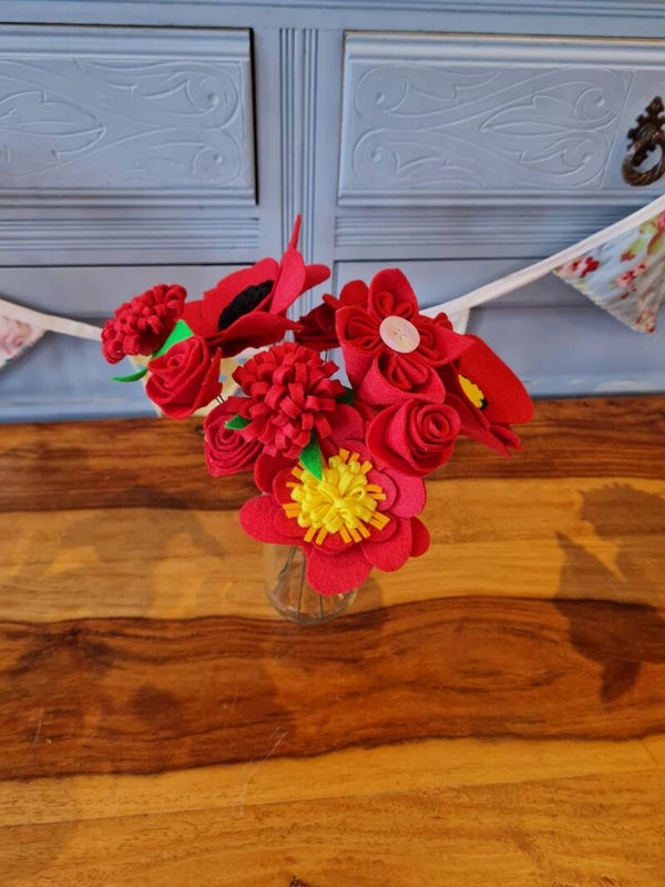 Handmade Felt Flowers: Option 8