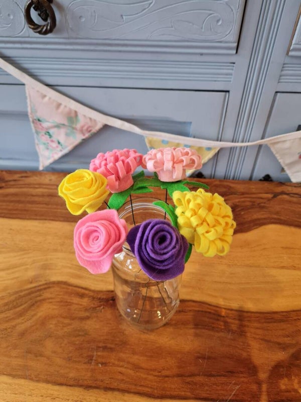 Handmade Felt Flowers: Option 2