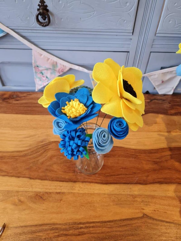 Handmade Felt Flowers: Option 7