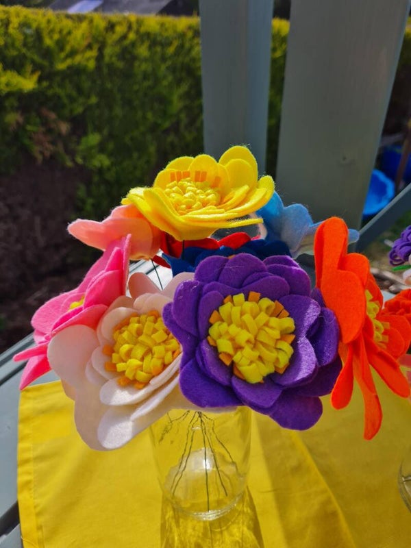 "Cara" Handmade Felt Flowers - assorted colours