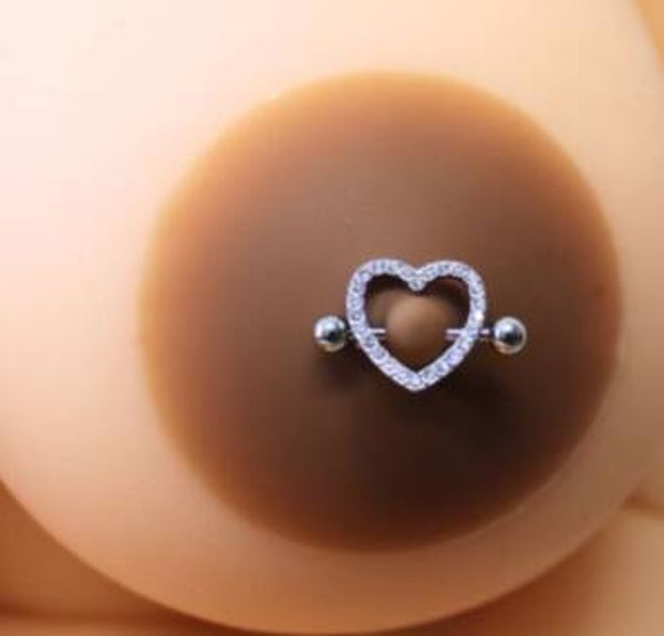 Paire de Nippels avec piercing barre coeur strass pour peau foncée / Unisexe / Neuf marque Be Lily