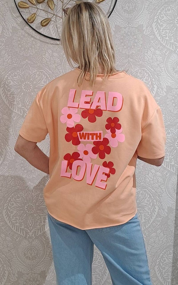 swaeterpulletje lead with love