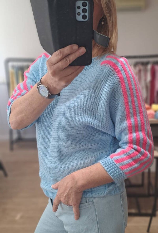 pulletje Terra lichtblauw stripe pink