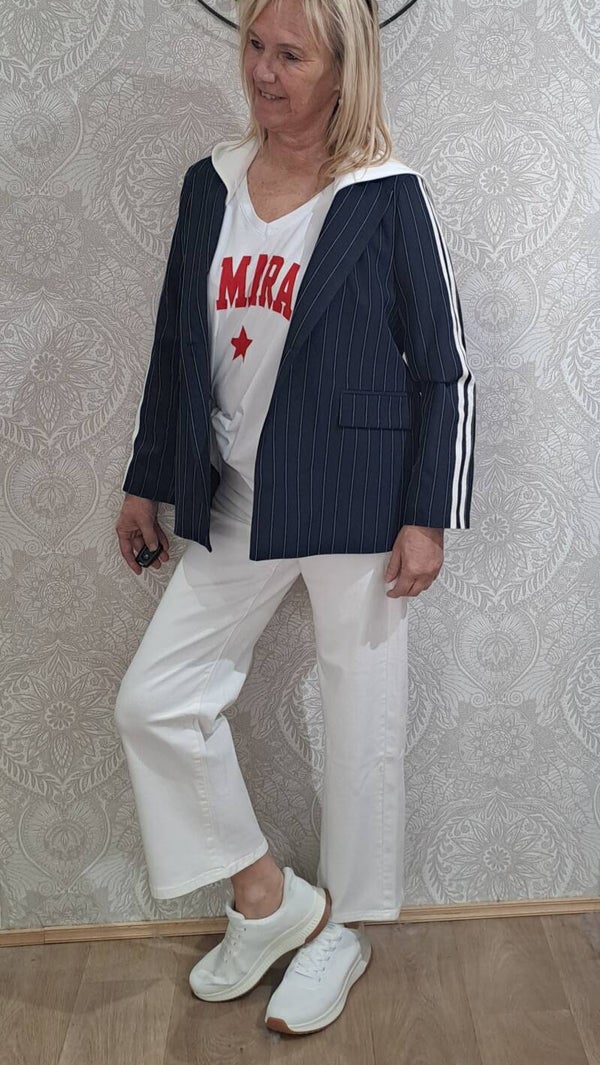 blaiser Charming Girl